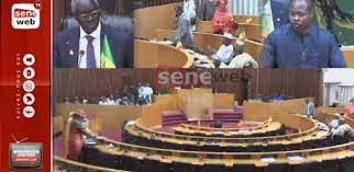 [Video] Assemblée nationale : La séance plénière pour le vote du budget du ministère de la Justice suspendue à cause de…