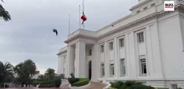 Palais présidentiel : le drapeau national en berne