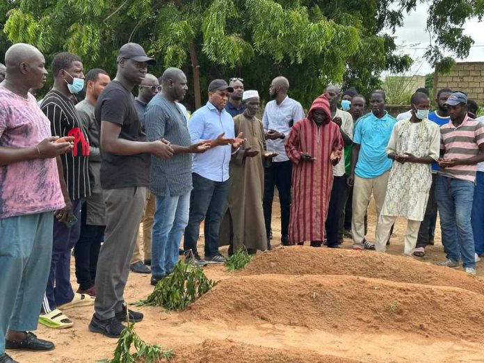 Bougane Guèye sur le drame de Mbour : “Le nombre de corps devrait normalement permettre à nos autorités de décréter un deuil national…mais nos cœurs sont en berne parce que…