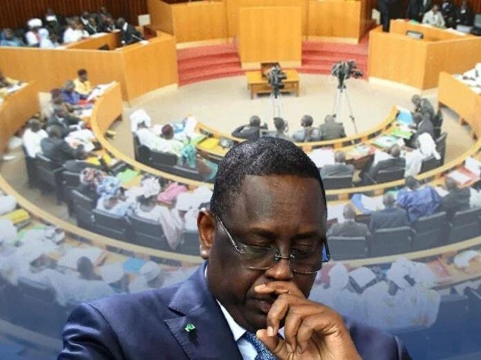 Macky Sall s’invite aux législatives